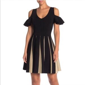 Ted Baker women’s Wytney cold shoulder scatter dress gold & black pleated size10